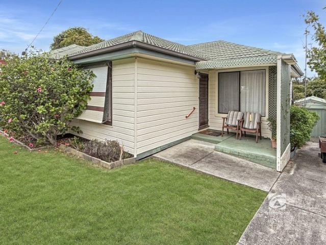 House for sale in Lakes Entrance, Victoria