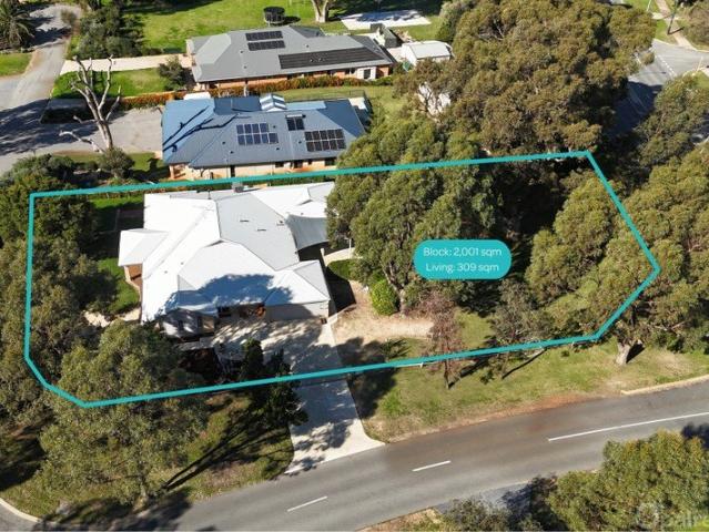 House for sale in Golden Bay, Western Australia