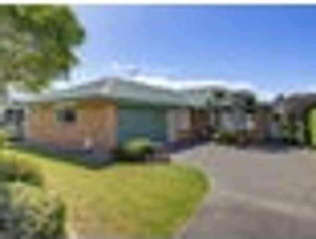 House for sale in Otaihanga, Kāpiti Coast District