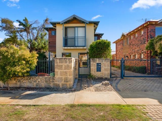 Townhouse for sale in Rockingham, Western Australia