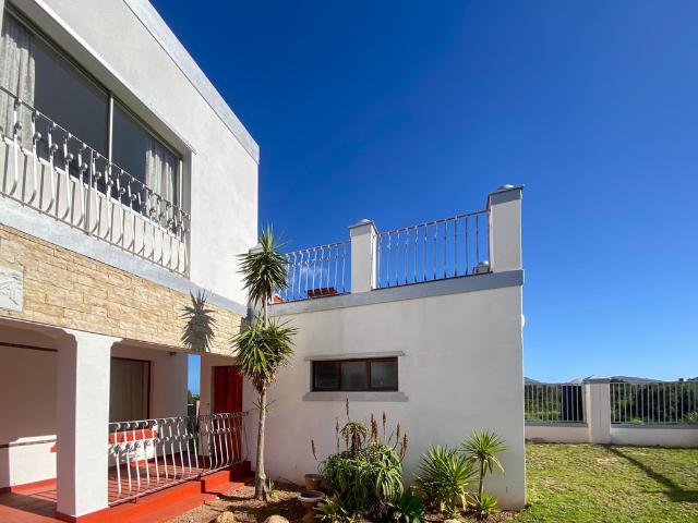 Apartment for rent in Betty's Bay, Overstrand Local Municipality