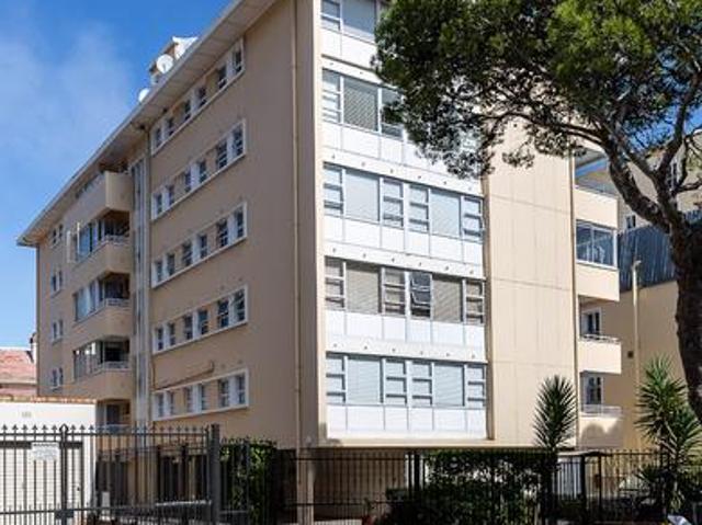 Apartment for sale in Cape Town, Western Cape
