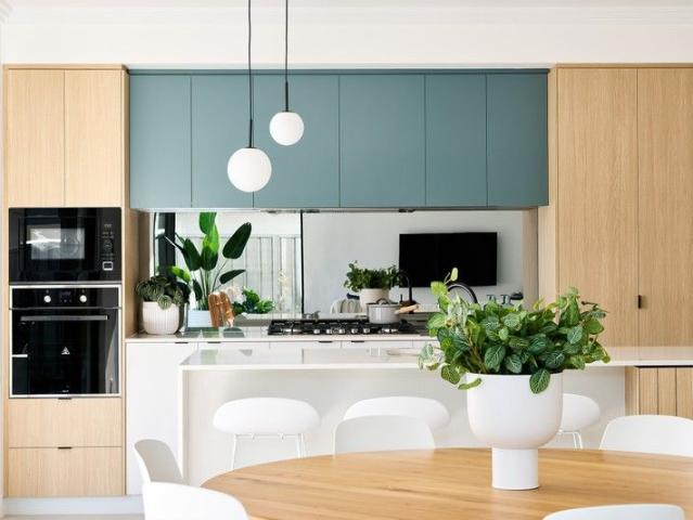 Cottage for sale in Shoalwater, Western Australia