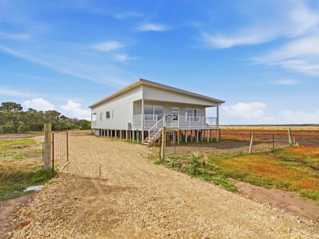 House for sale in Mcloughlins Beach, Victoria