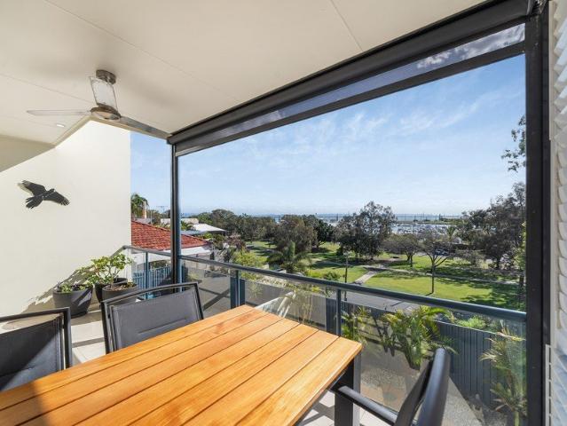 Townhouse for sale in Toombul, Queensland