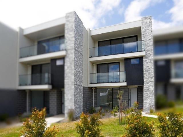 Townhouse for sale in Apollo Bay, Victoria