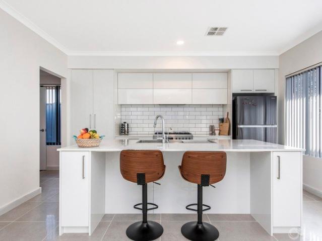 House for sale in Golden Bay, Western Australia