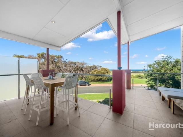 House for sale in Sunset Strip, Victoria