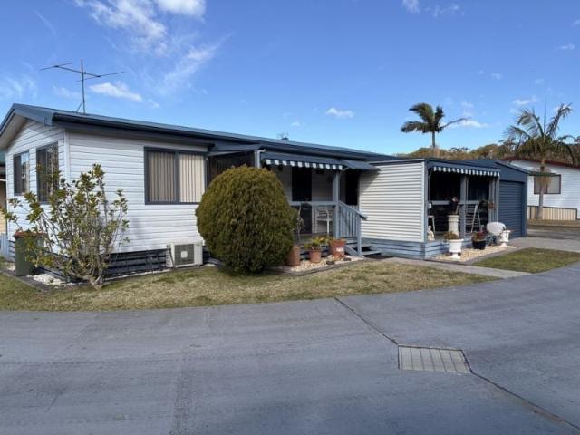 House for sale in Sussex Inlet, New South Wales