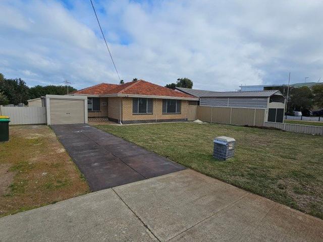 House for rent in Safety Bay, Western Australia