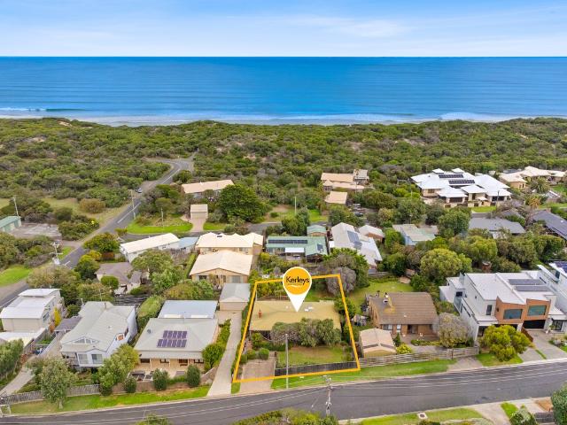 House for sale in Ocean Grove, Victoria