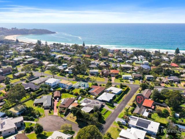 House for sale in Mollymook Beach, Shoalhaven City Council