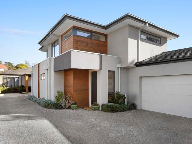 Townhouse for sale in Camerons Creek, Victoria
