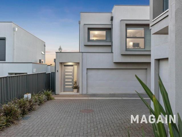 House for sale in Christies Beach, Adelaide