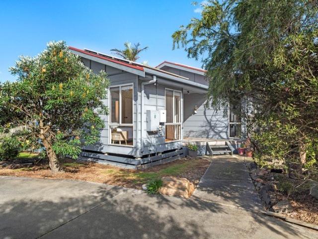 House for sale in Surf Beach, Victoria