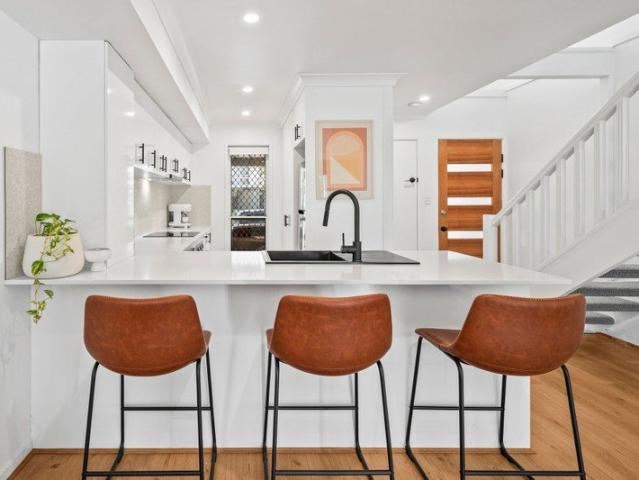 Townhouse for sale in Mermaid Waters, Gold Coast City