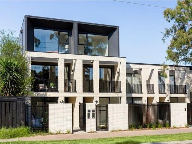 Townhouse for sale in Camerons Creek, Victoria