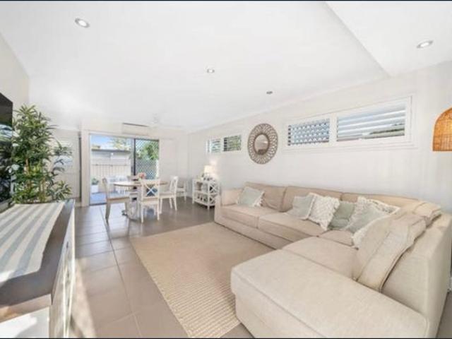 Townhouse for rent in Toombul, Queensland