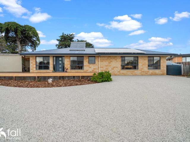 House for sale in South Arm, Tasmania