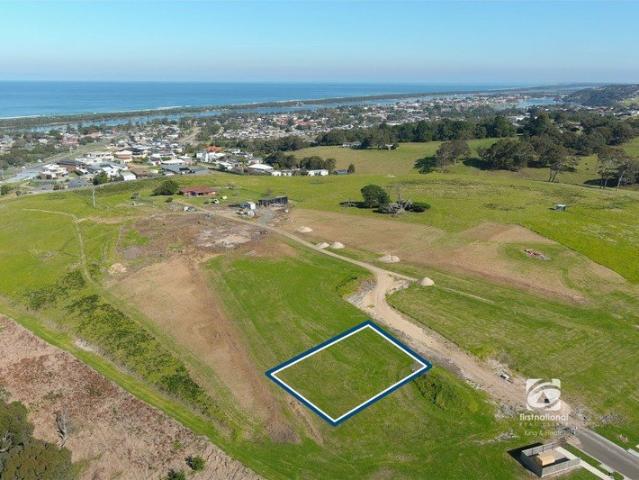Land for sale in Lakes Entrance, Victoria