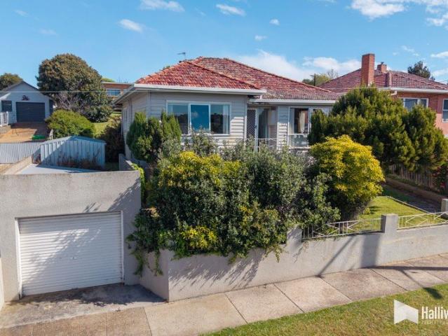 House for sale in Devonport