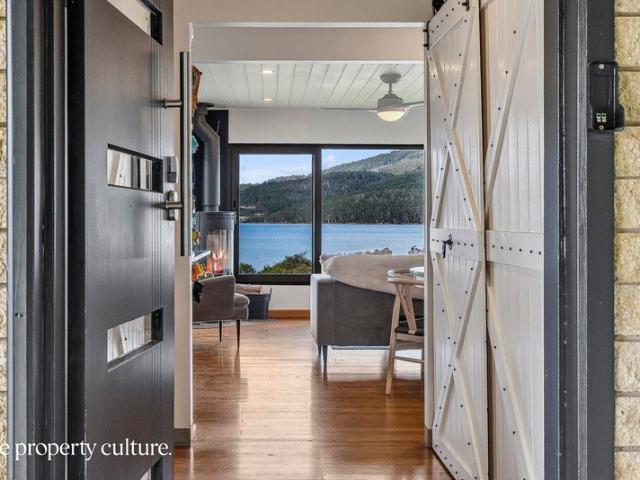 House for sale in Brooks Bay, Tasmania