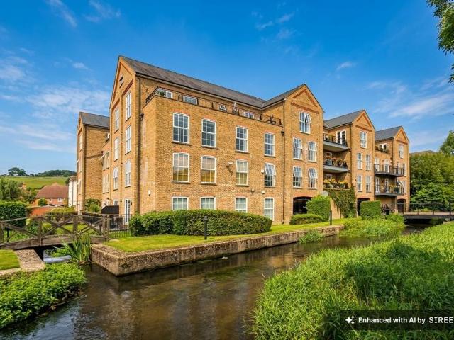 Apartment for rent in Wooburn, Wooburn Green