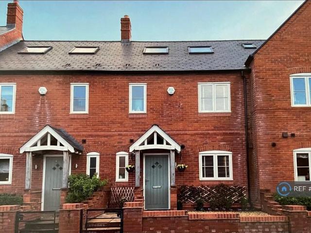 House for rent in Ewens Farm, Golden Valley