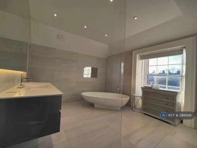 Apartment for rent in Haymarket, Scotland