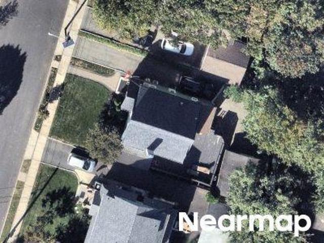 House for sale in Hutton Park, West Orange