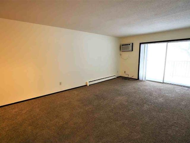 Apartment for rent in Hennepin, Minnesota
