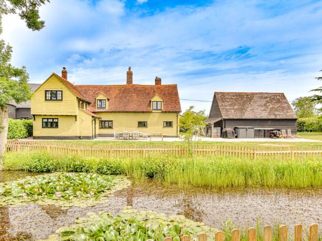 House for rent in Felsted, Duton Hill