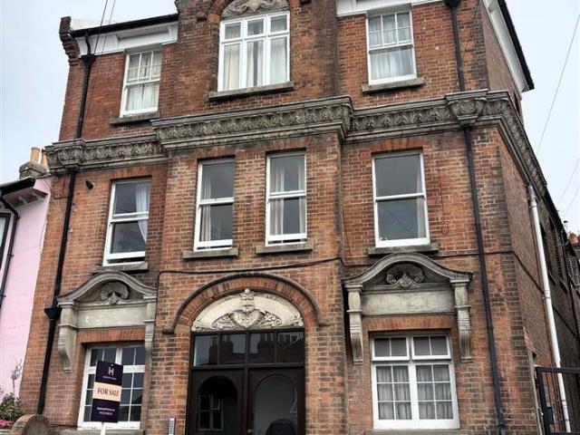 Studio for rent in Queen's Park, Brighton & Hove