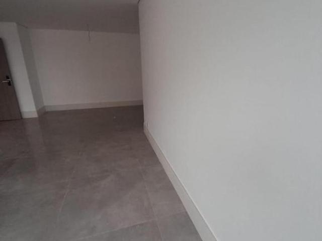 Apartamento venda em Região Geográfica Imediata do Distrito Federal, Região Integrada de Desenvolvimento do Distrito Federal e Entorno