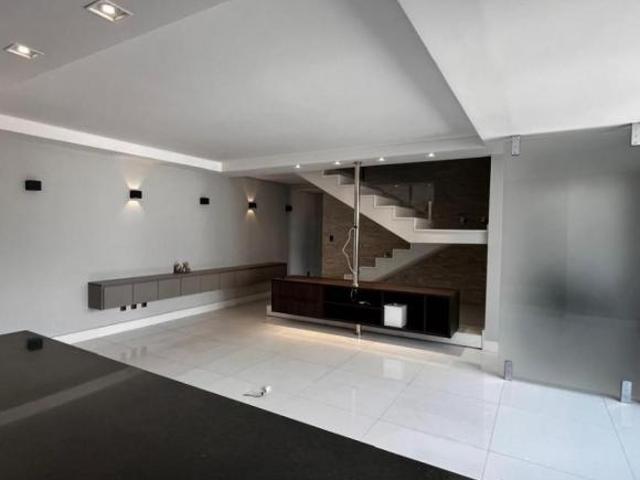 Apartamento venda em Lavras, Região Geográfica Intermediária de Varginha