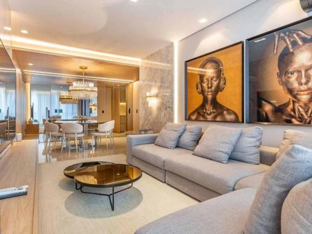 Apartamento venda em Região Geográfica Imediata do Distrito Federal, Região Integrada de Desenvolvimento do Distrito Federal e Entorno