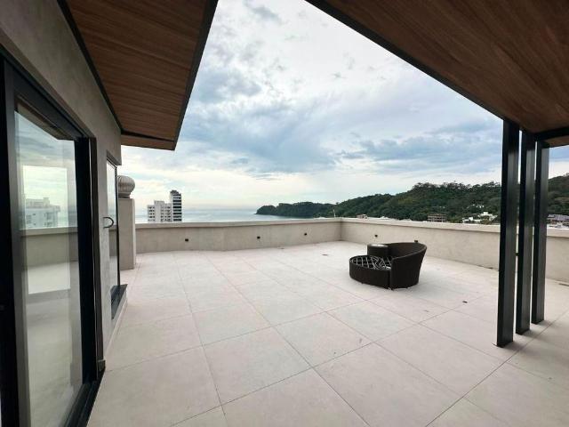 Apartamento aluguel em Cabeçudas, Itajaí