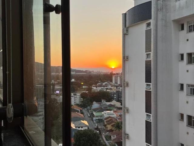 Cobertura venda em Itacorubi, Florianópolis