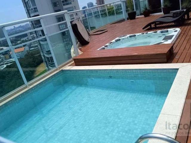 Cobertura aluguel em Condomínio Centro Comercial Alphaville, Barueri