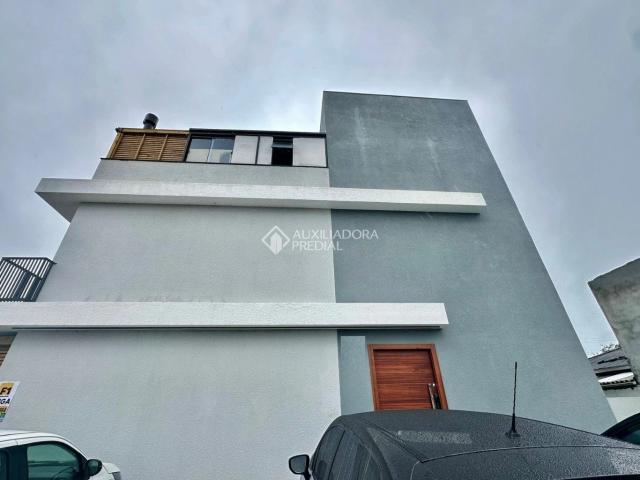 Cobertura aluguel em Campeche Sul, Florianópolis