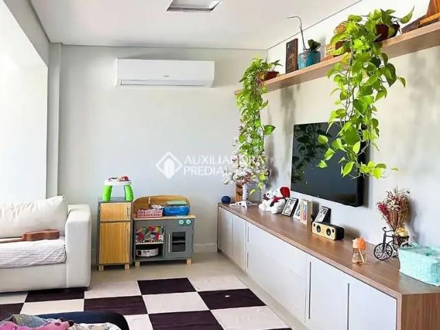 Cobertura aluguel em Rio Tavares, Desterro