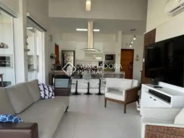 Cobertura aluguel em Região Geográfica Imediata de Florianópolis, Desterro