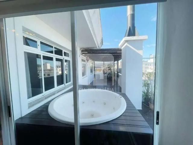 Cobertura aluguel em Itacorubi, Desterro