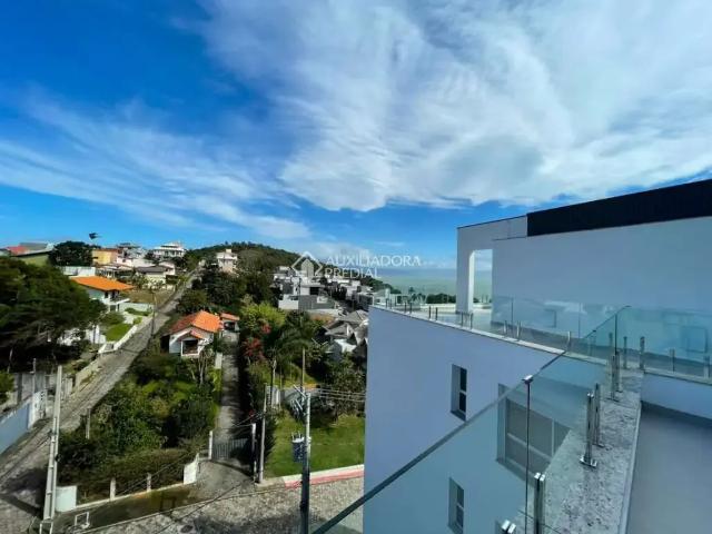 Cobertura aluguel em Região Geográfica Imediata de Florianópolis, Desterro