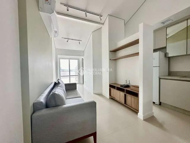 Cobertura aluguel em Lagoa da Conceição, Desterro