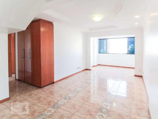 Cobertura aluguel em Setor Bueno, Goiânia