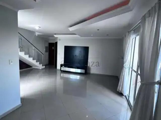 Cobertura aluguel em Região Imediata de São José dos Campos, Região Metropolitana do Vale do Paraíba e Litoral Norte