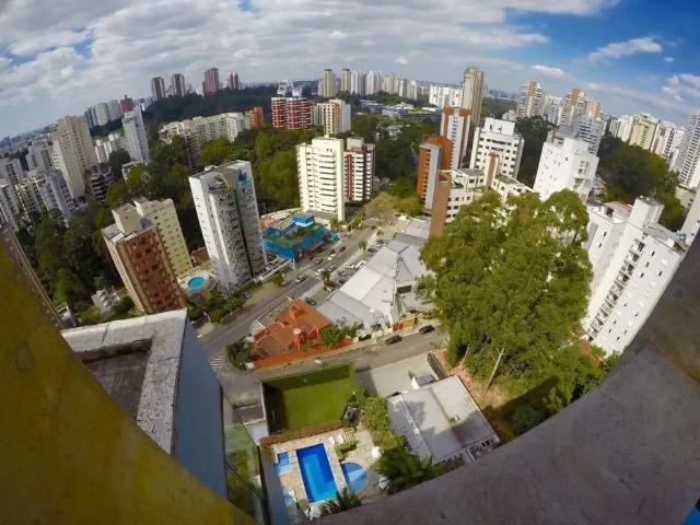 Cobertura aluguel em Vila Andrade, São Paulo