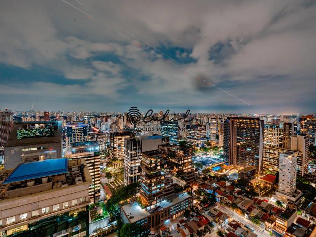 Cobertura aluguel em Vila Olímpia, São Paulo