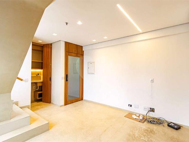 Cobertura aluguel em Vila Olímpia, São Paulo